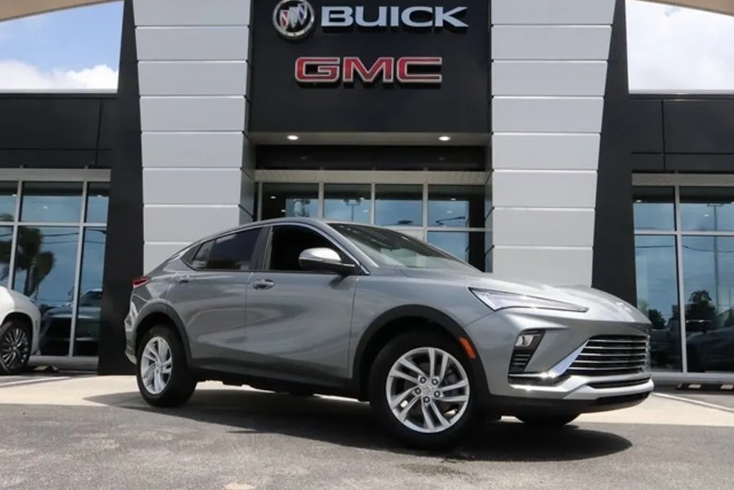 2025 Buick Envista Preferred photo 1