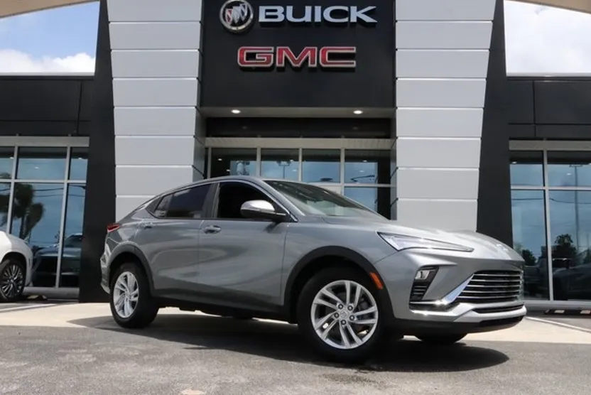 2025 Buick Envista Preferred photo 1