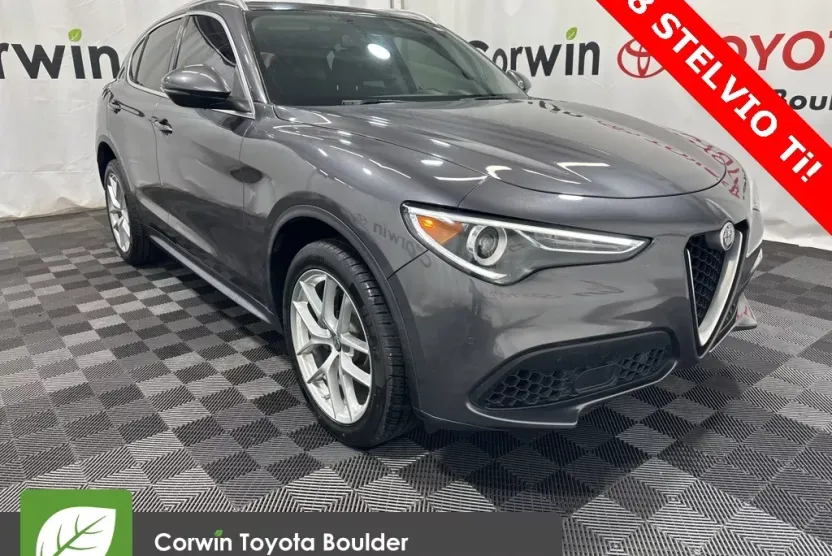 2018 Alfa Romeo Stelvio Ti photo 1
