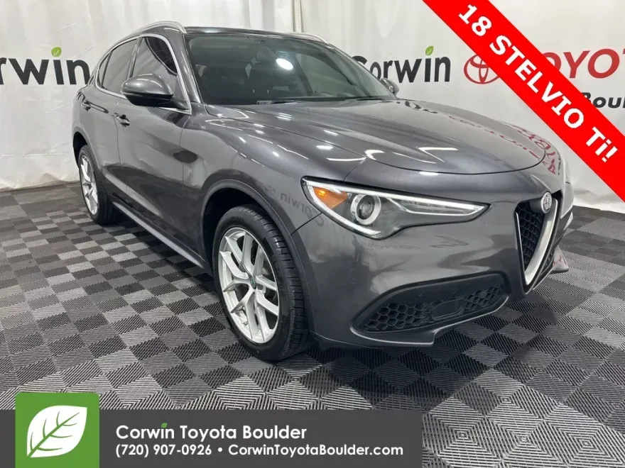 2018 Alfa Romeo Stelvio Ti photo 1