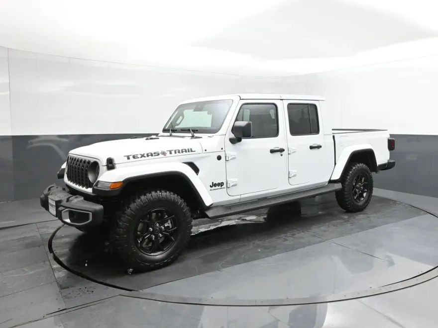 2025 Jeep Gladiator Sport photo 1
