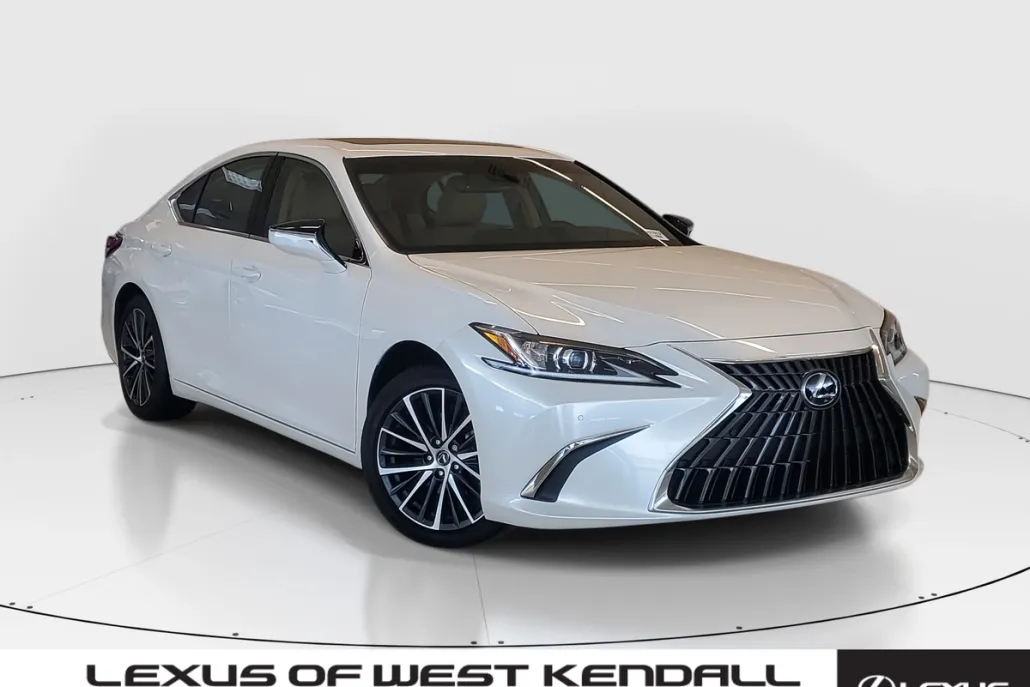2025 Lexus ES 350 photo 1