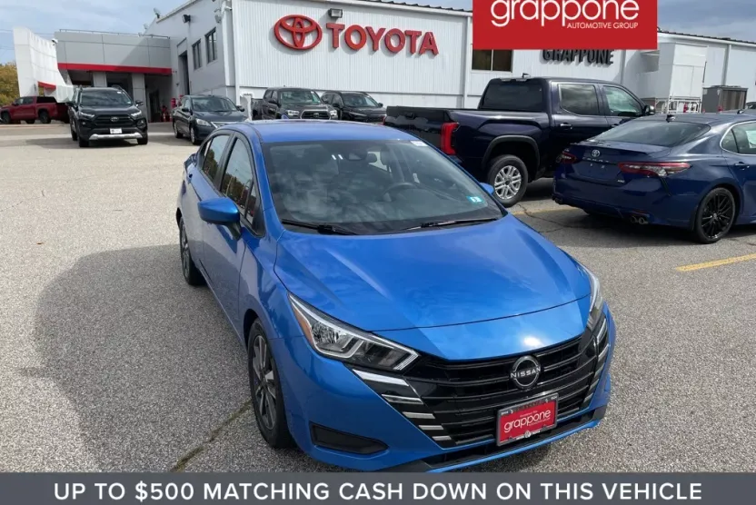 2023 Nissan Versa 1.6 SV photo 1