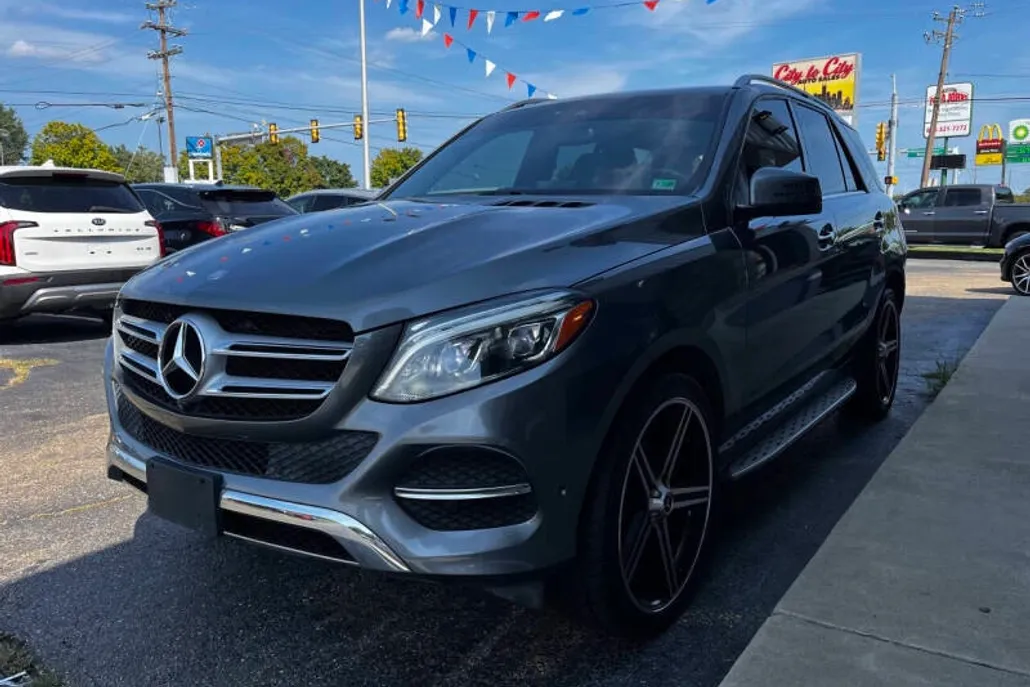 2017 Mercedes Benz GLE 350 4MATIC photo 1