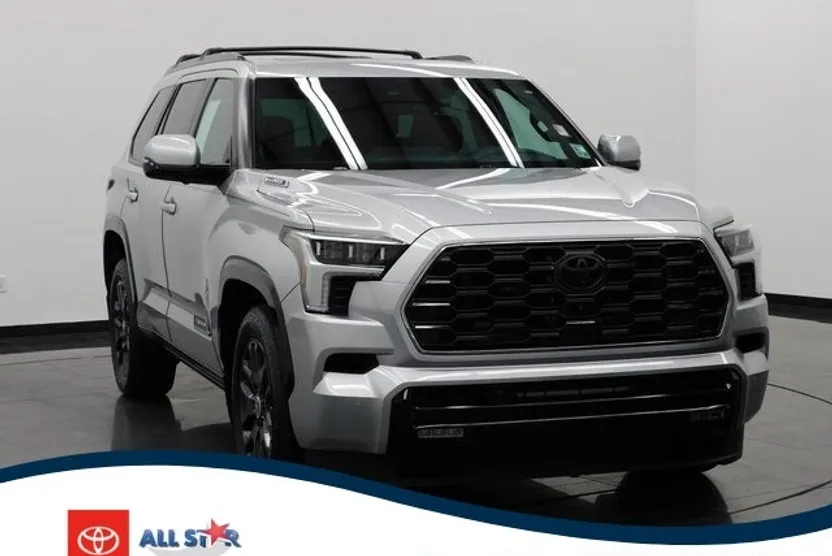 2024 Toyota Sequoia Base photo 1