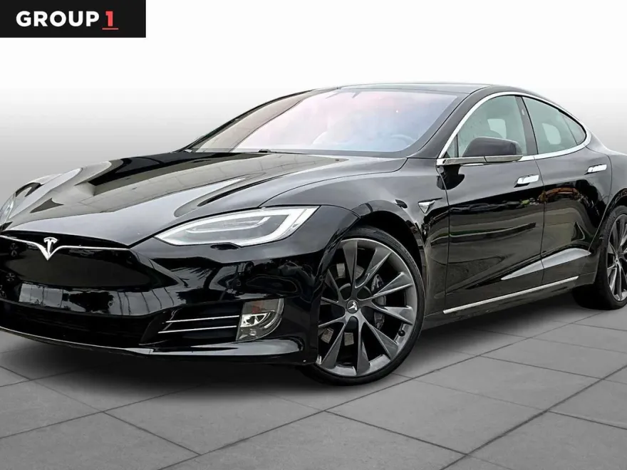 2021 Tesla Model S Long Range Plus photo 1