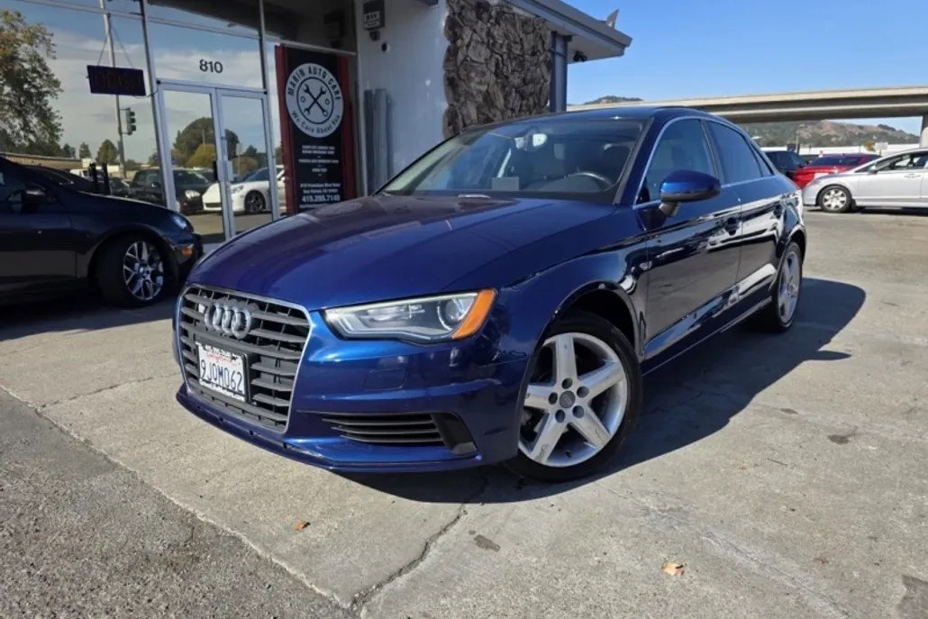 2015 Audi A3 1.8T Premium Plus photo 1