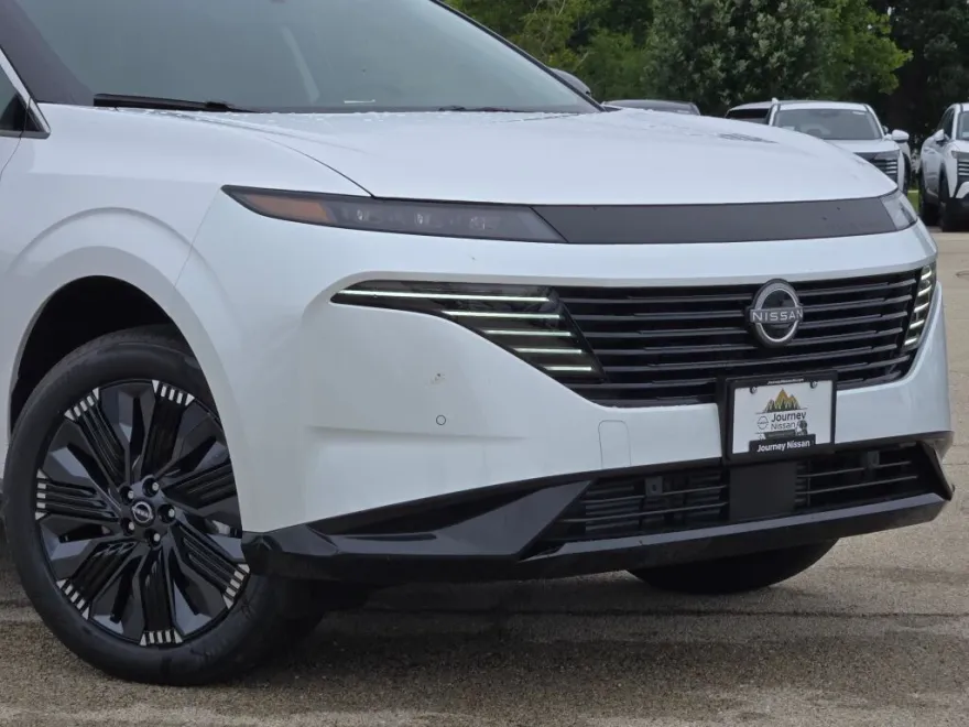 2025 Nissan Murano Platinum photo 1