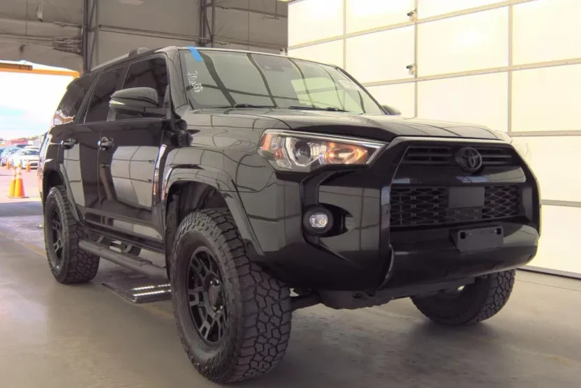 2022 Toyota 4Runner SR5 Premium photo 1