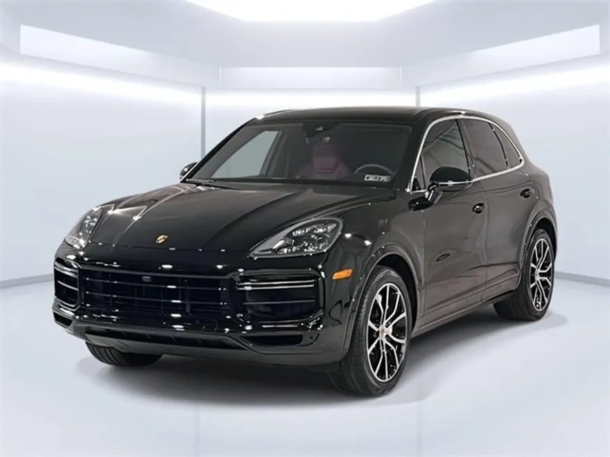 2023 Porsche Cayenne Turbo photo 1