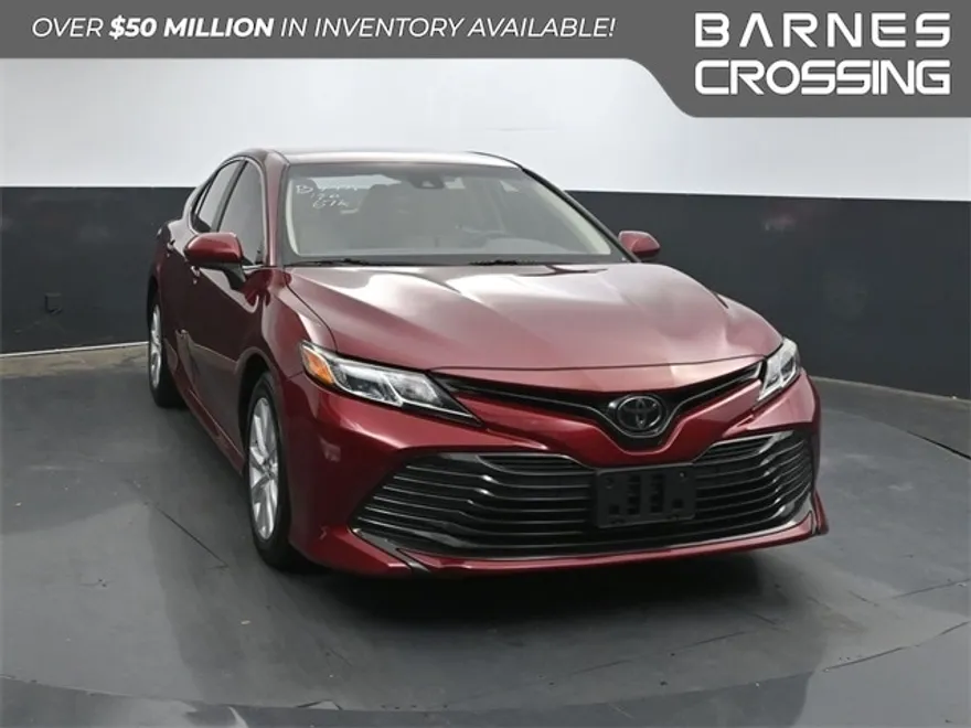2020 Toyota Camry LE photo 1