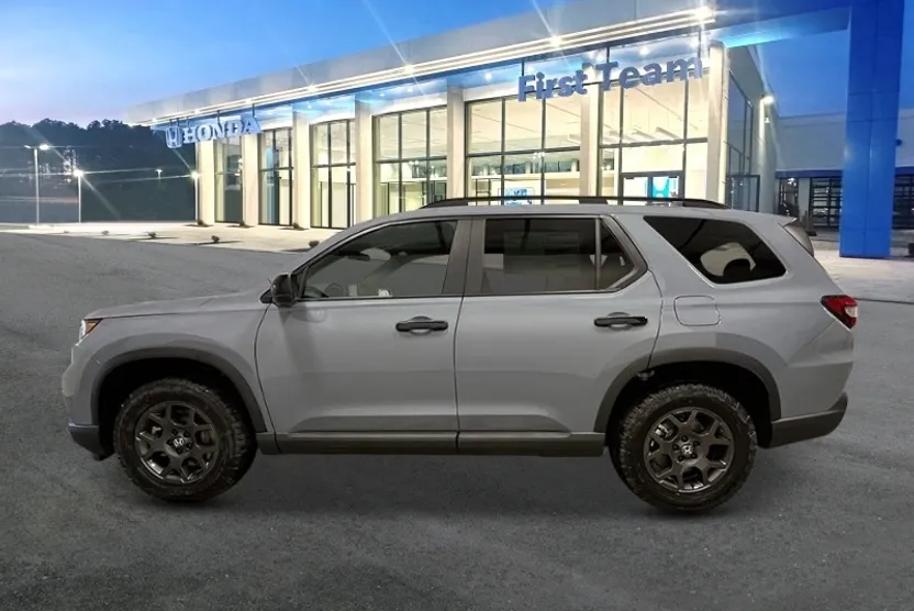 2025 Honda Pilot TrailSport photo 1