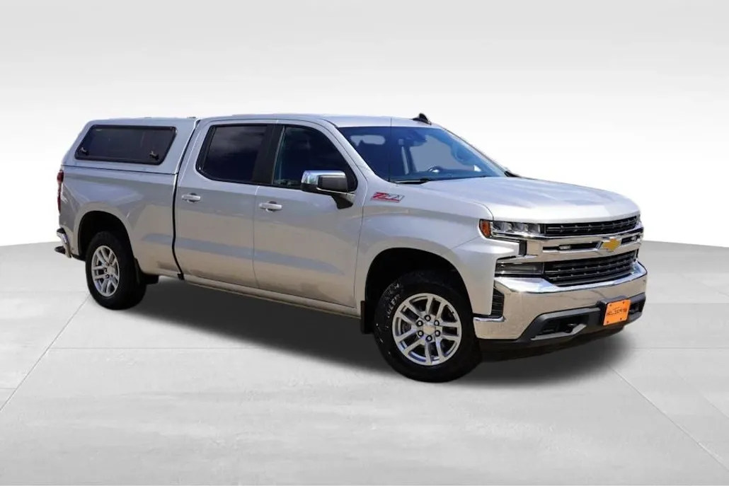2019 Chevrolet Silverado 1500 LT Z71 photo 1