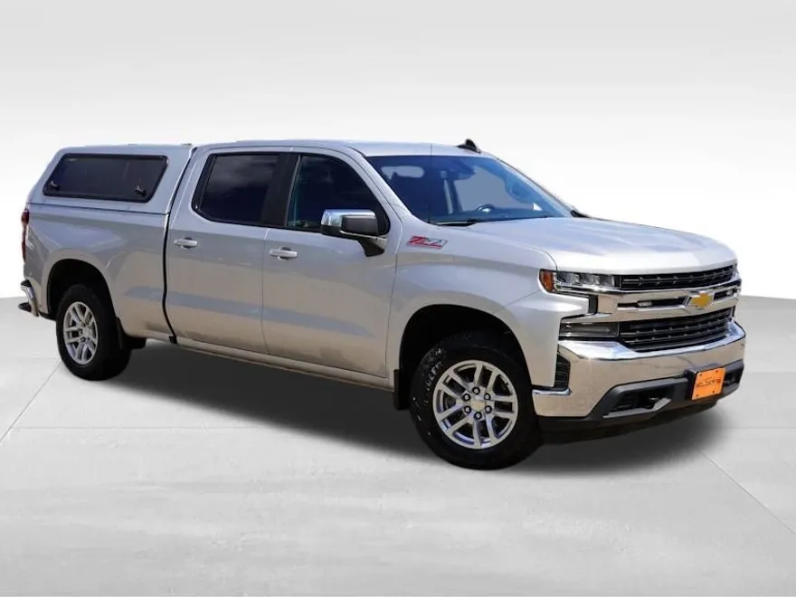 2019 Chevrolet Silverado 1500 LT Z71 photo 1
