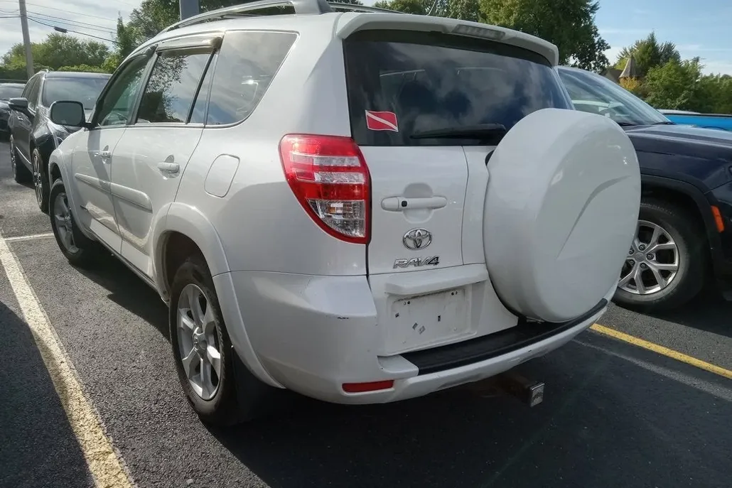 2012 Toyota RAV4 Limited photo 1