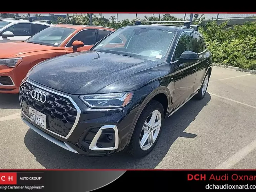 2024 Audi Q5 S line Premium Plus photo 1