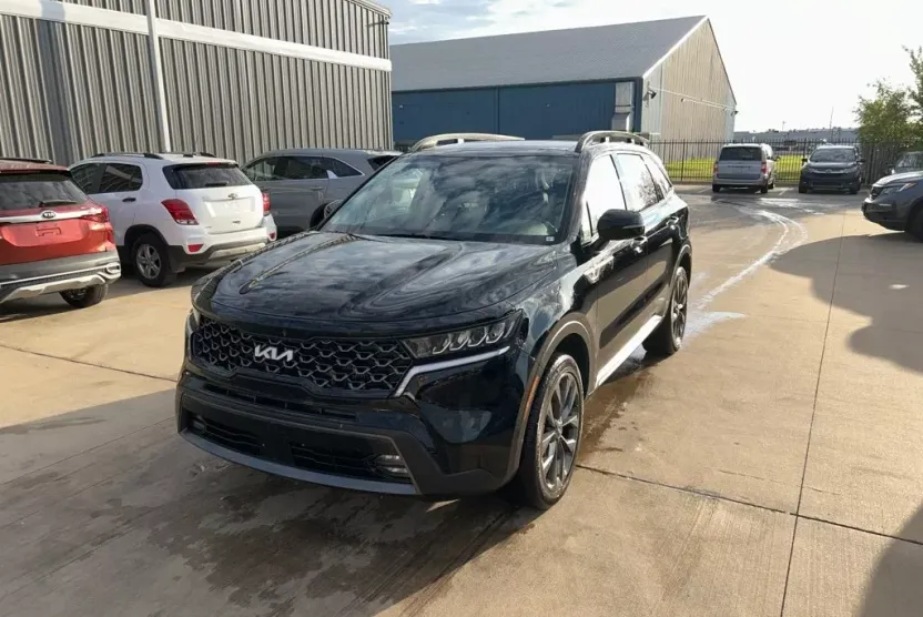 2023 Kia Sorento X-Line EX photo 1