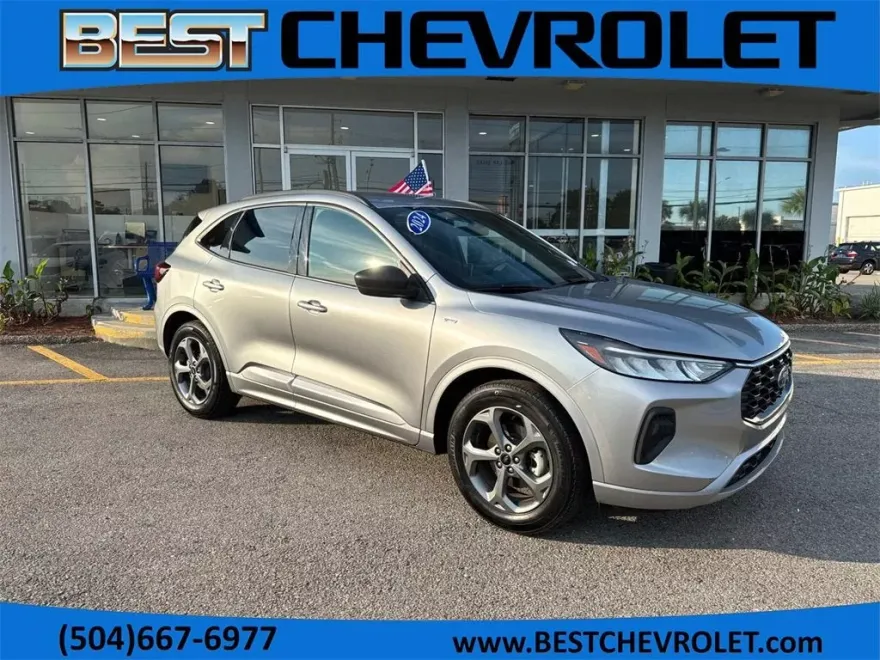 2024 Ford Escape ST-Line photo 1