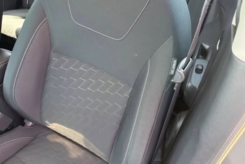 2024 Nissan Kicks SV photo 1
