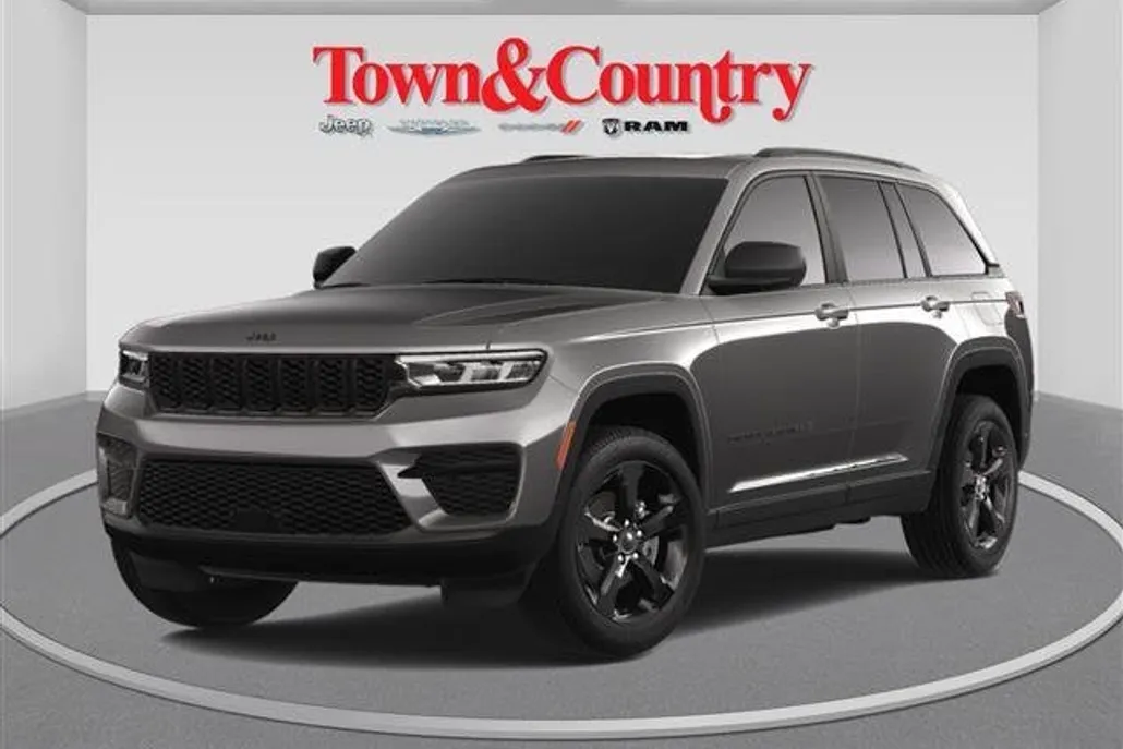 2025 Jeep Grand Cherokee Altitude photo 1