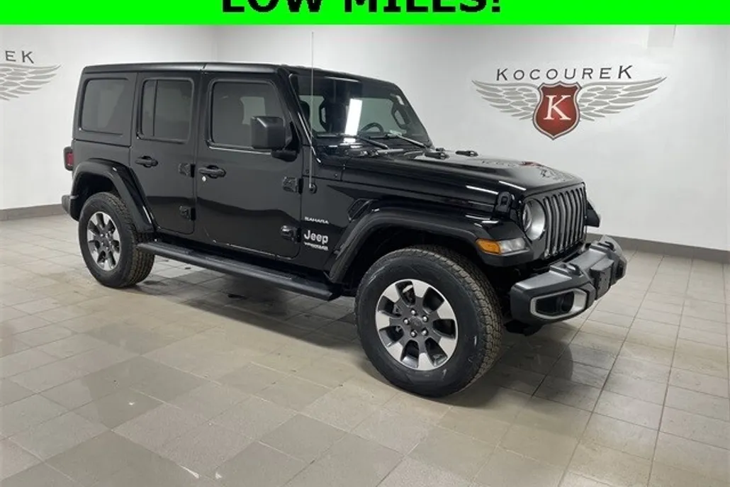 2021 Jeep Wrangler Unlimited Sahara photo 1