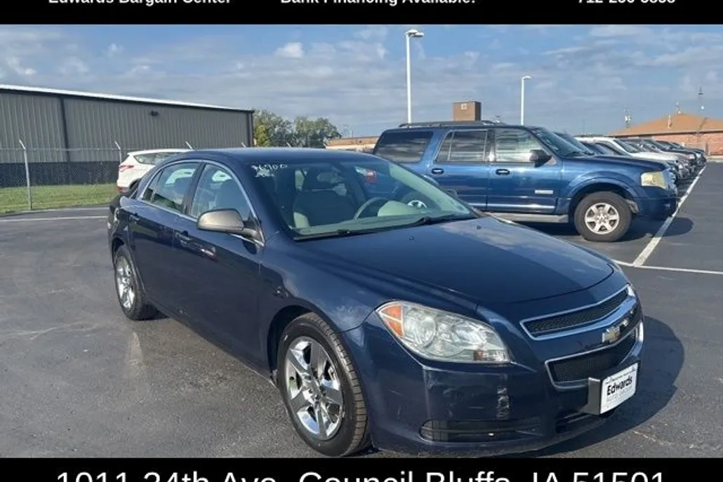 2010 Chevrolet Malibu LS photo 1