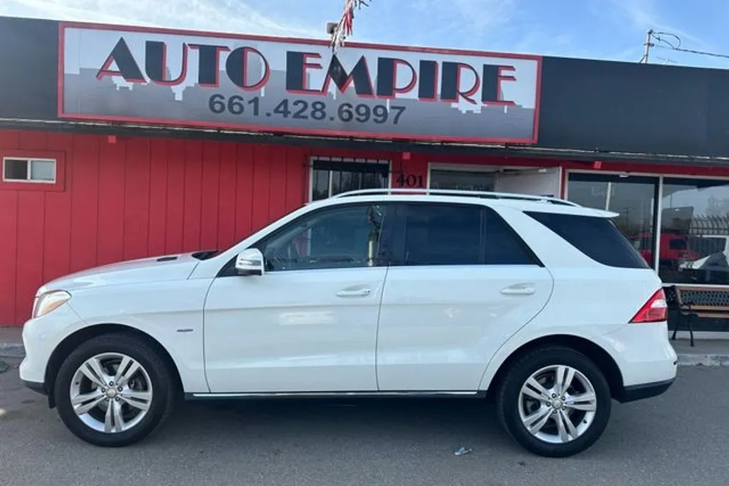 2012 Mercedes Benz ML 350 4MATIC photo 1