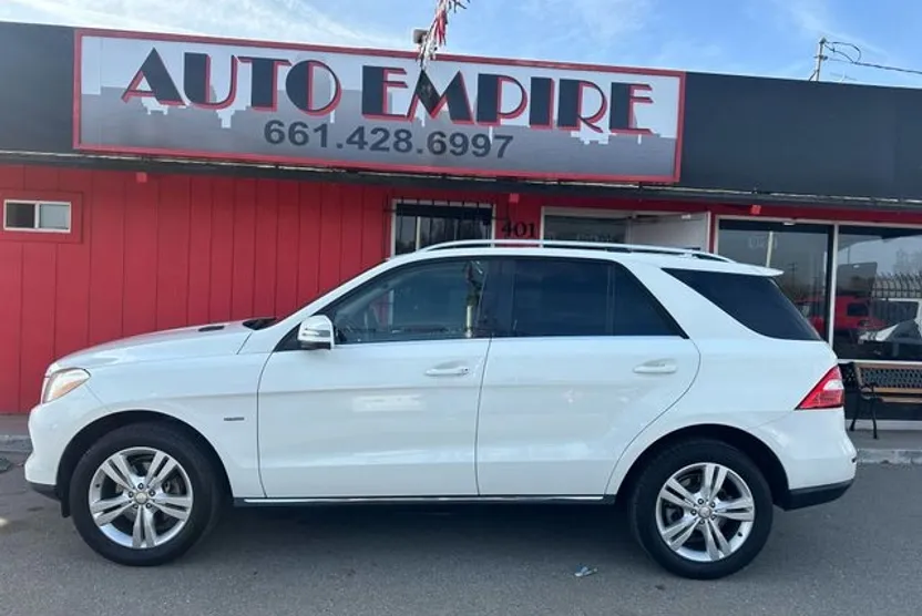 2012 Mercedes Benz ML 350 4MATIC photo 1