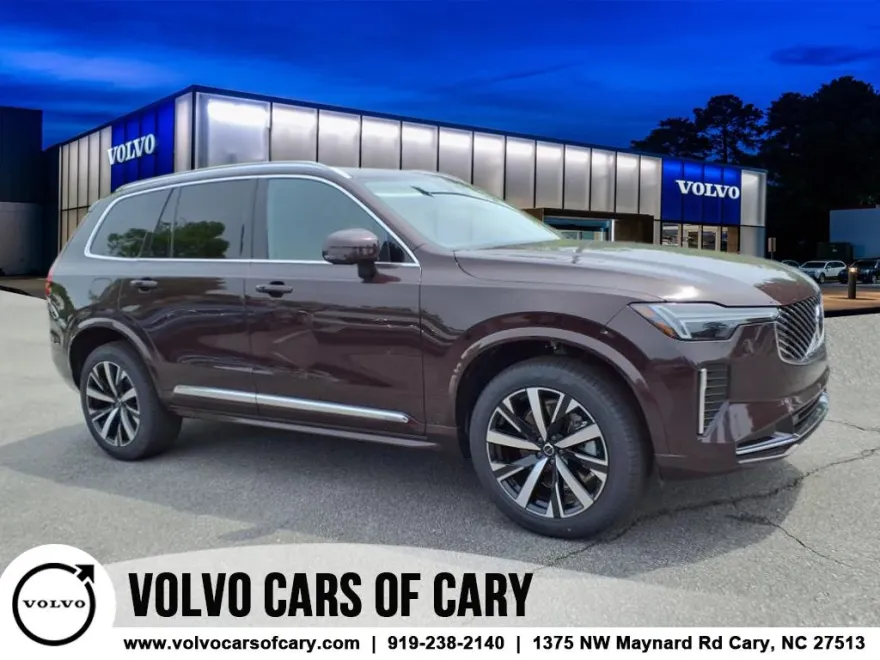 2025 Volvo XC90 Core photo 1