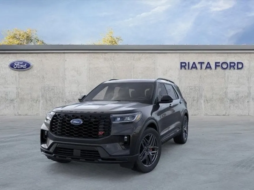 2025 Ford Explorer ST photo 1