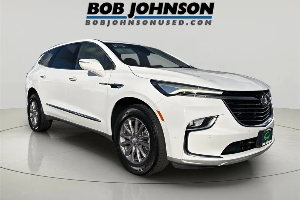 2023 Buick Enclave Essence photo 1