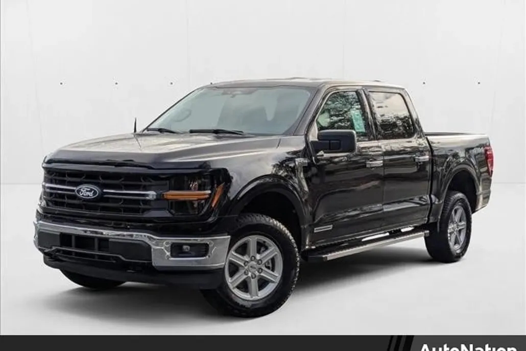 2025 Ford F-150 XLT photo 1
