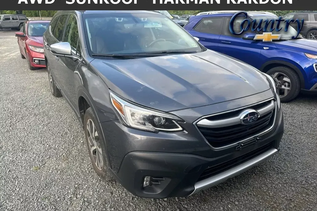 2022 Subaru Outback Touring photo 1