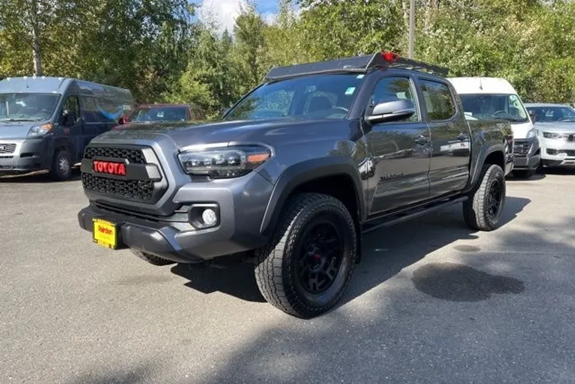 2020 Toyota Tacoma SR5 photo 1