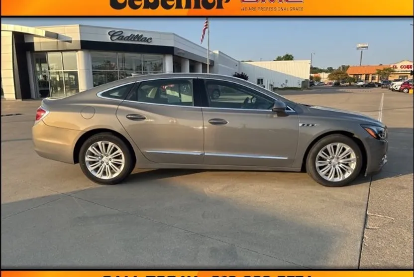 2019 Buick LaCrosse Essence photo 1