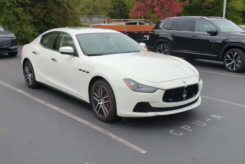2017 Maserati Ghibli S photo 1