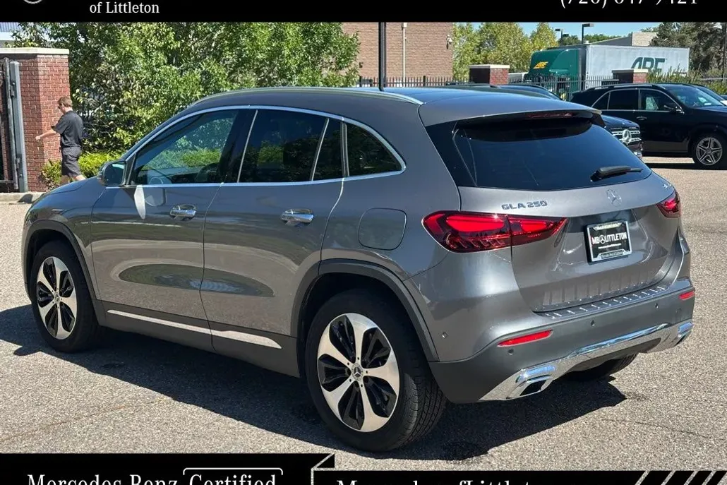 2025 Mercedes Benz GLA 250 4MATIC photo 1