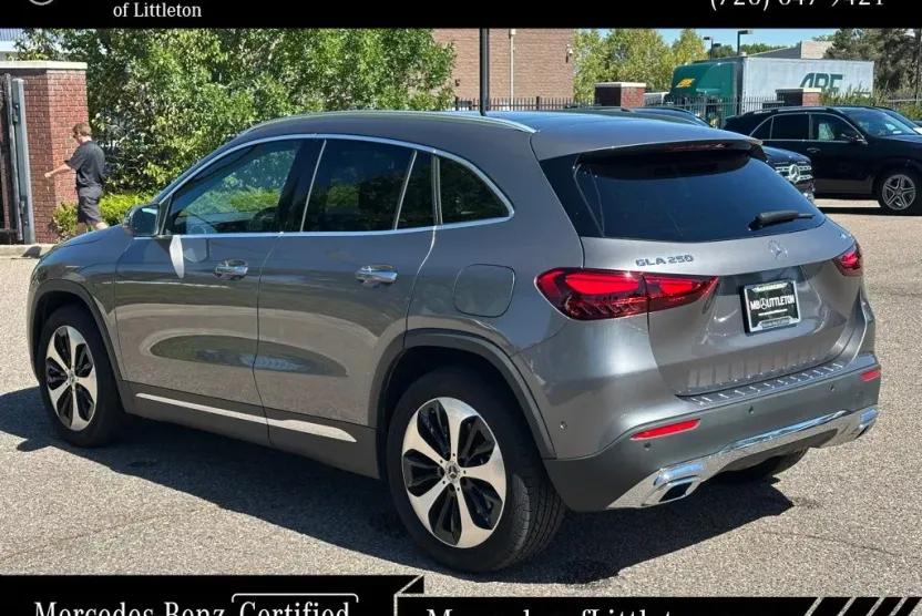 2025 Mercedes Benz GLA 250 4MATIC photo 1