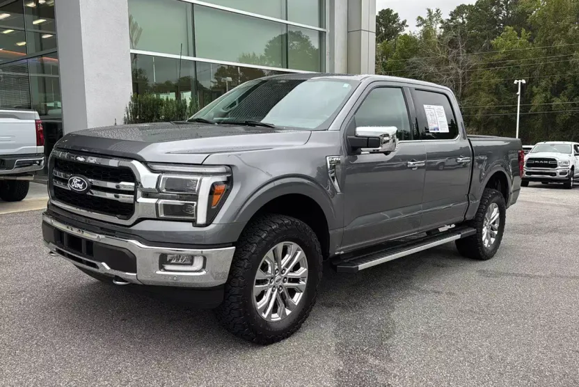 2024 Ford F-150 Lariat photo 1
