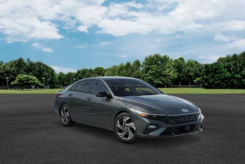 2025 Hyundai Elantra SEL Sport photo 1