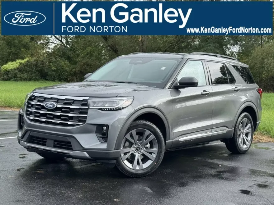 2025 Ford Explorer photo 1