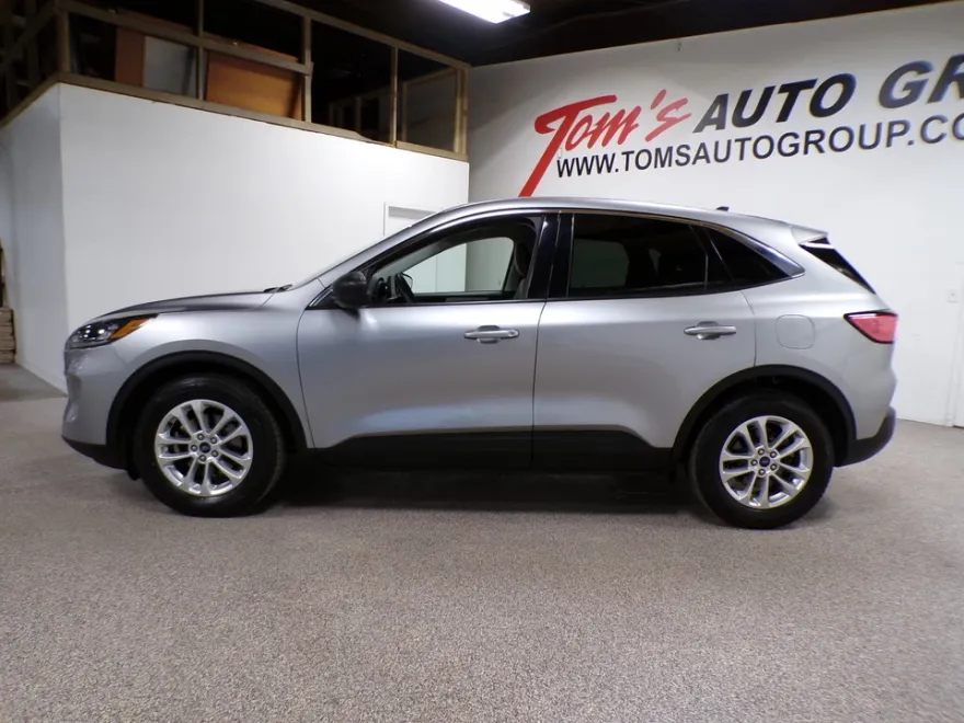2022 Ford Escape SE photo 1