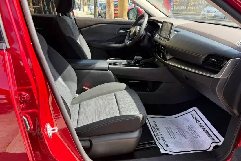 2021 Nissan Rogue SV AWD photo 1