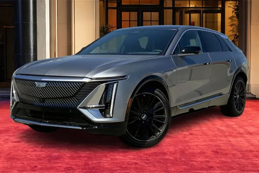 2025 Cadillac Lyriq Luxury photo 1