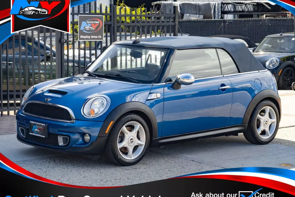 2012 Mini Cooper S Convertible photo 1