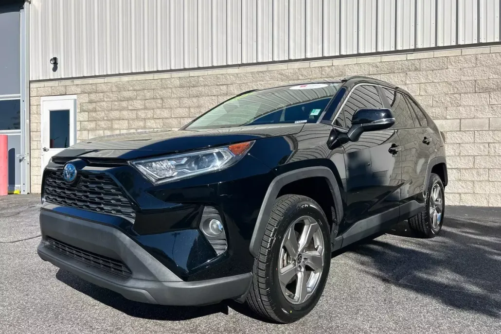2021 Toyota RAV4 Hybrid XLE Premium photo 1