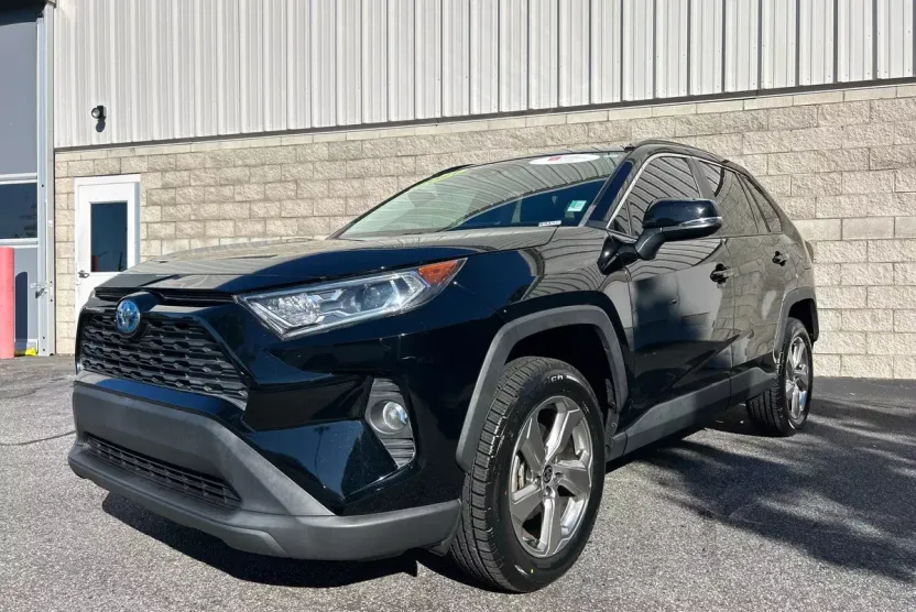2021 Toyota RAV4 Hybrid XLE Premium photo 1