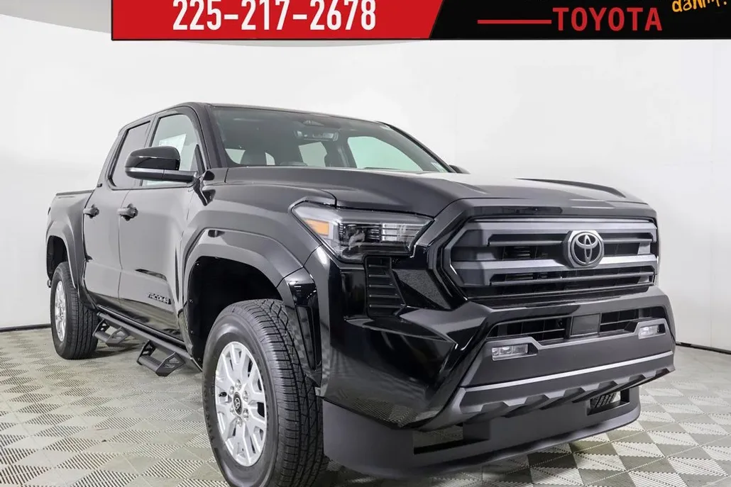 2025 Toyota Tacoma SR5 Double Cab photo 1