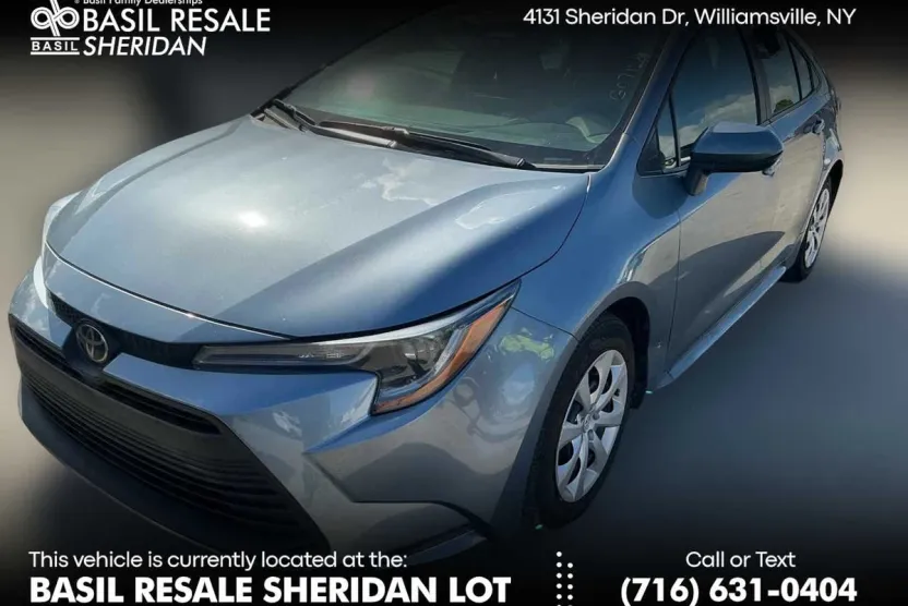 2025 Toyota Corolla LE photo 1