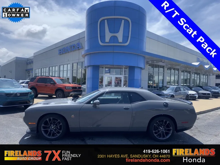 2023 Dodge Challenger R/T Scat Pack photo 1